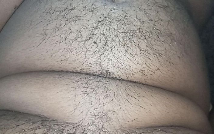 Sweet Indian cock: Istriku lagi asik nyepong kontol pacarnya di rumah
