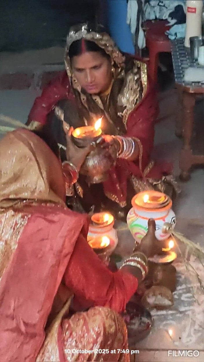 Lustykajolbhabhi: Malam Karwa Chauth atau malam perkahwinan