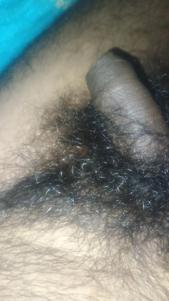 Hot_bobby: Min sexiga tjej Monika skakade min kuk och sugade den...