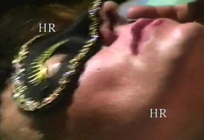 Italian swingers LTG: 剃毛されていない女性と排他的なイタリアの90年代のポルノ#02 - 家族の物語!