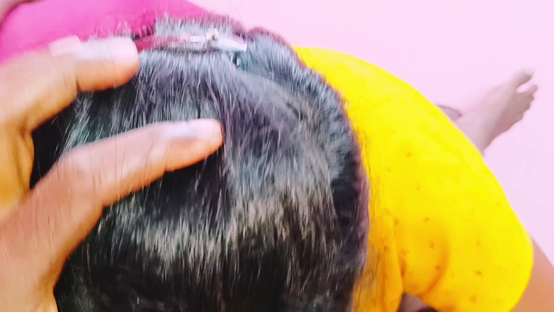 Telugu honey lips: Indická krásná služka šuká majitele domu malého čůráka, telugské špinavé řeči.