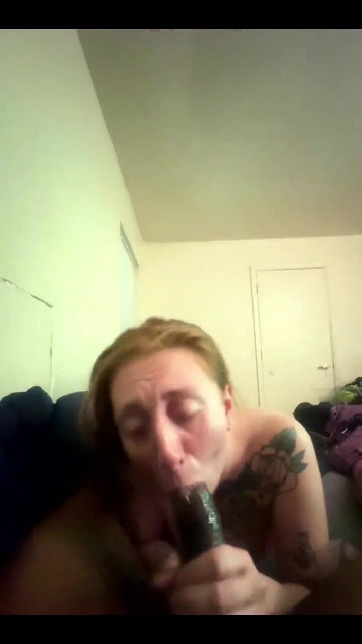 Mariecream: अरे उस लंड को चूस रही हूं जिसे मुझे वीर्य चाहिए