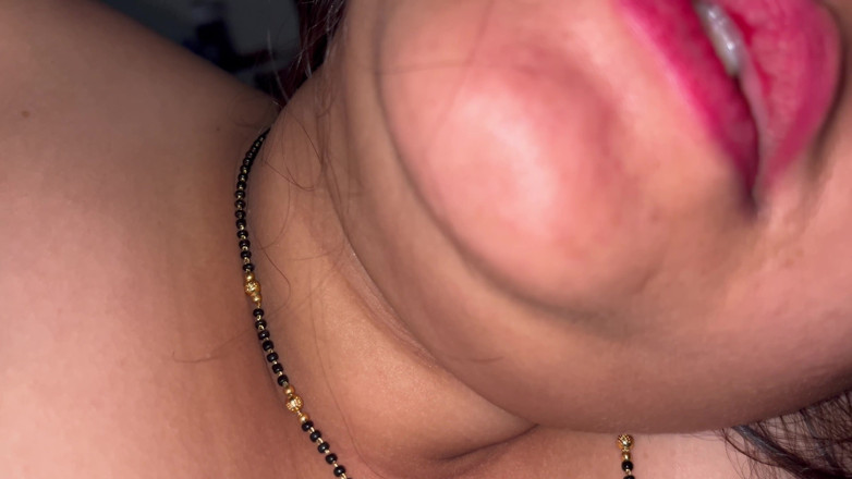Catchybusty: Jehrili Chudaai, partie 3, des gros seins attrapants