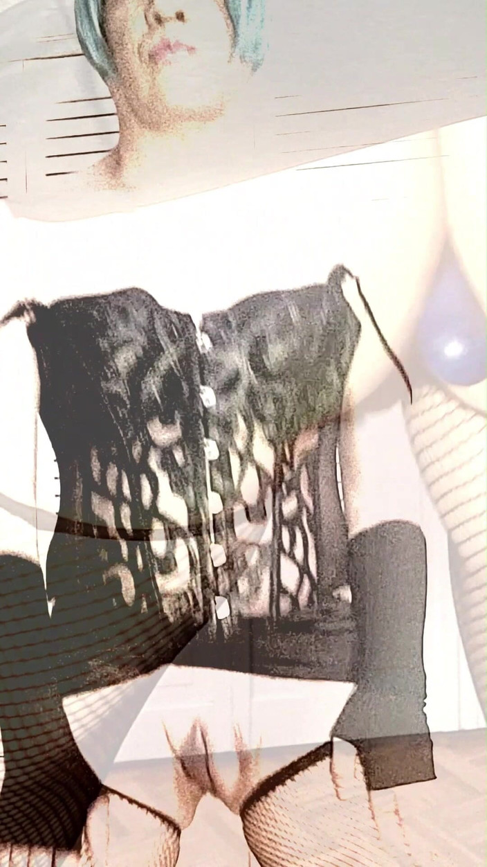 kandiKane: Kandi, salope sexy, corset, masturbation anale, transe, vidéo musicale