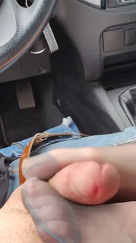 Nylon Jeans Footjob Im Auto
