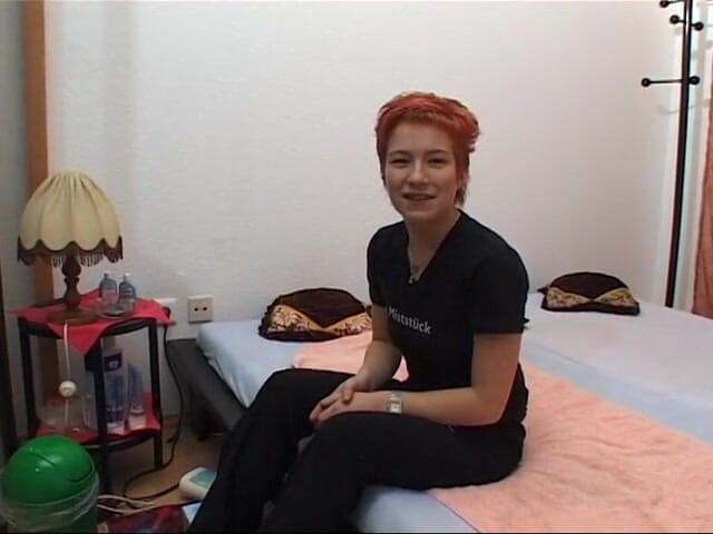 German Classic Porn videos: 첫 캐스팅을 하는 짧은 머리 빨간 머리