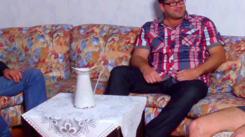 Filles Francaises: Аматорські красуні з Франції не можуть дочекатися, щоб трахатися разом