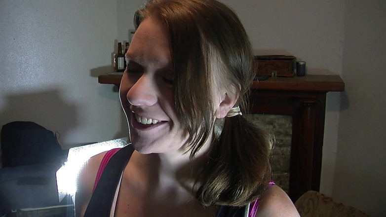 Midwest freaks: Mcdonalds Girl Sucks a Cock