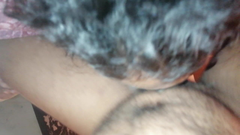 Tina Baby: Menjilat pepeknya dengan keras