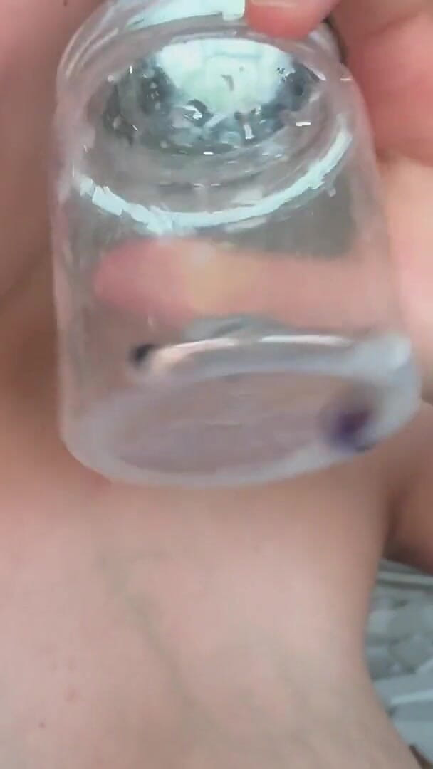 AmayaMori: Giantess Wife Traps Her Lovers