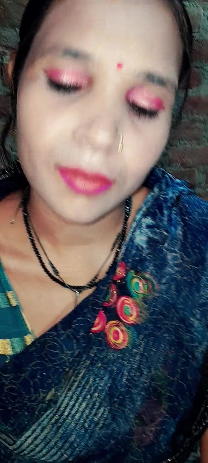 Renudbf: Video seks bhabhi panas desi kampung bhabhi yang baru berkahwin