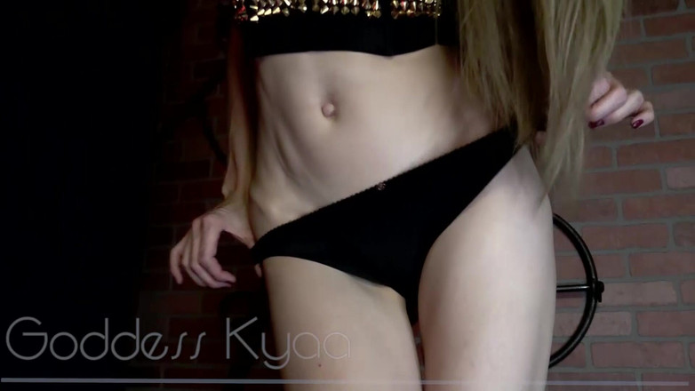 Kyaa Chimera: Komm schnell! für meinen kleinen schwarzen tanga