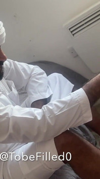 40 Mins Long Session Cute White Boy Serving Hairy Arab Stepdaddy in Jubba