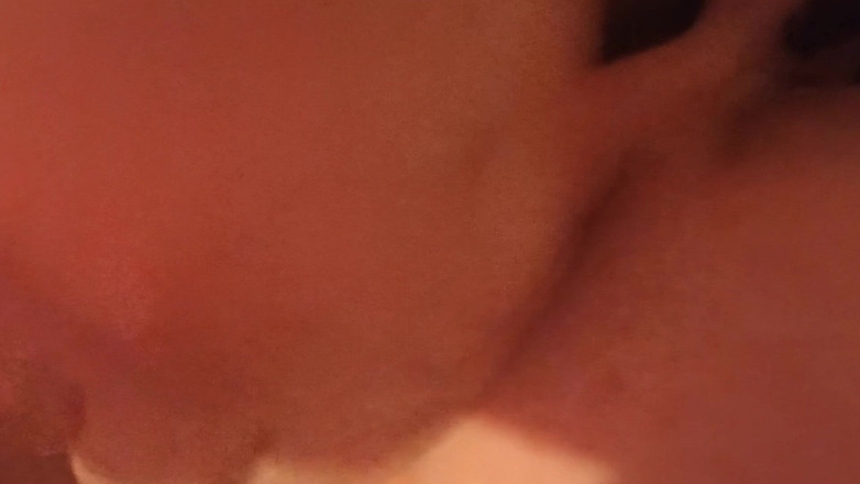 Ionut899: De hele nacht met lul in mijn mond en sperma...