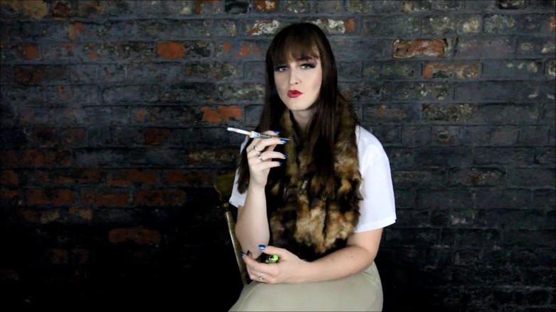 Vivienne l'Amour: Vivienne L'amour - Smoking Fettish