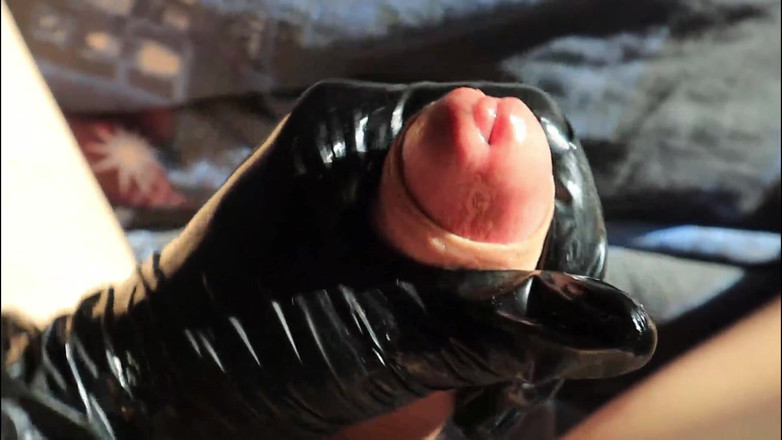 SEXY_GUYBEST: Quase gozando de uma massagem longa e suave no pau...