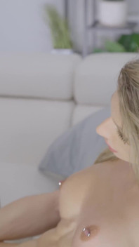 Eva Maxim Fucks Jade Venus