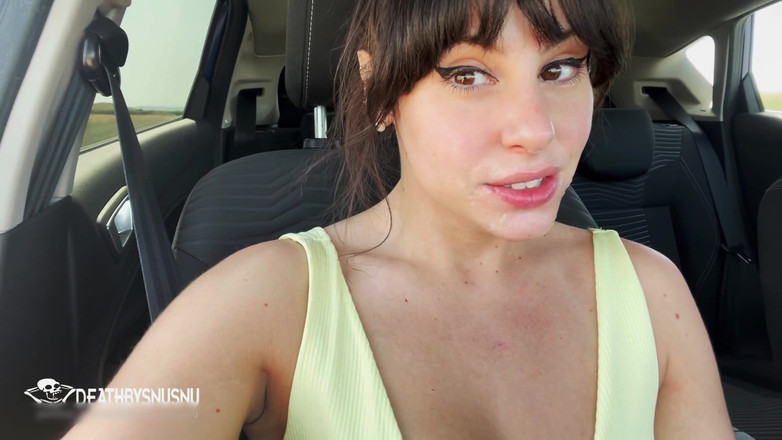 Pamsnusnu: Muie în mașină în timp ce conducea!