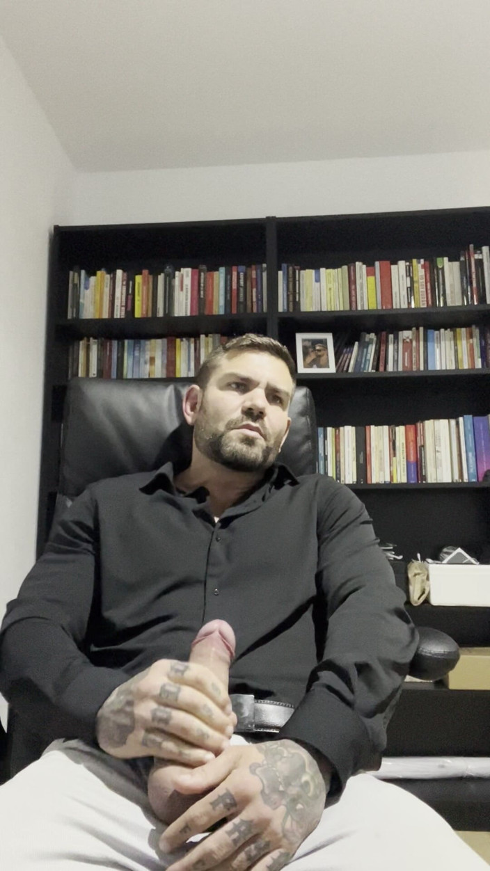 Juan Lucho Gay: Cute Boy Jerks off with Clothes on
