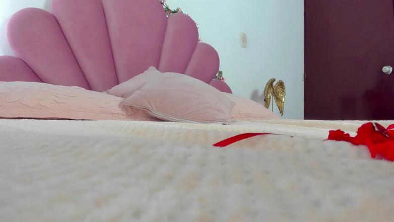 Yue Darko: 색단한 머리를 가진 소녀가 카메라에서 매우 뜨겁게 자위합니다 P4