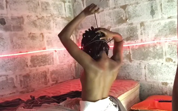 mzansionlyfan: Ebony Teen Riding a Dick Midnihgt