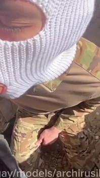 Військовий твинк отримує жорсткий трах після уроків коледжу! Сперма на дупу