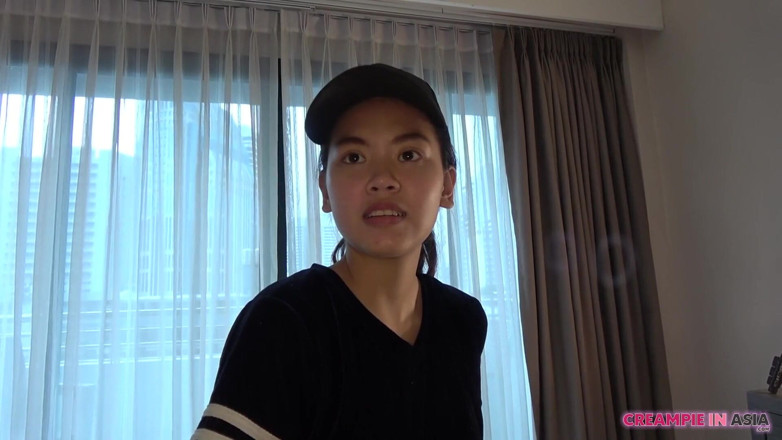 Creampie In Asia: Futai între țâțe, apoi fără prezervativ