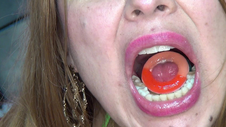 Angel eyes studio: ULTRA SEXY!! HO INGOIATO UN SACCO DI GRANDI ANELLI DI...