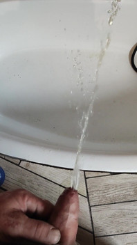 Pissing day