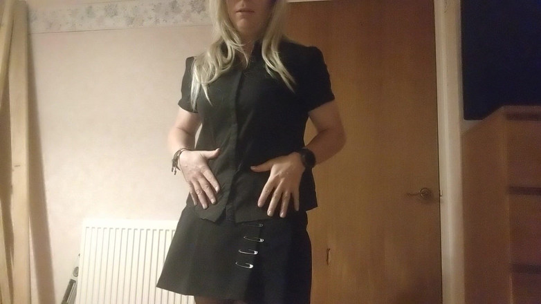 NikkiGee: Czujesz się seksowny XXX