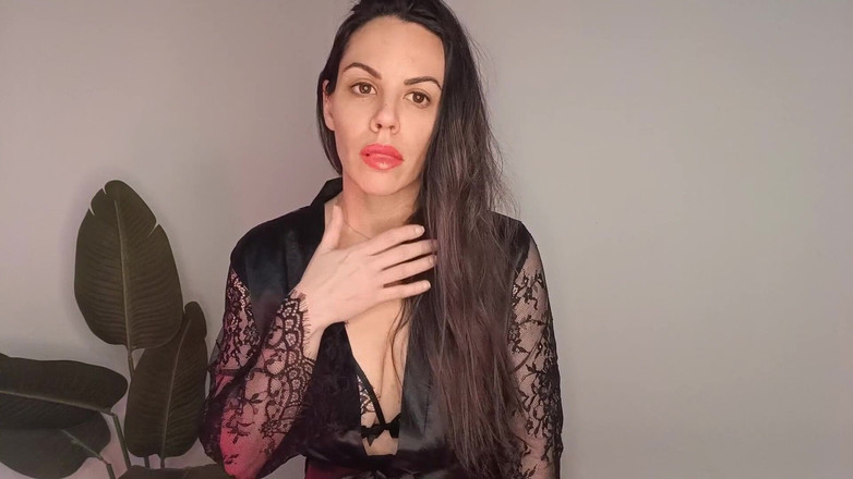 annikarain: Ma belle-mère fesse et insulte ta petite bite