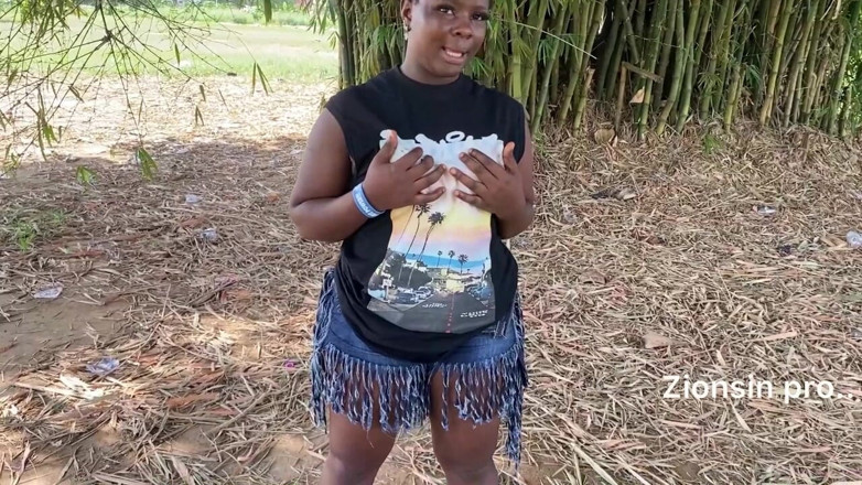 Zion: African Ebony Sexy Black Girl Dances in Public with Laughter