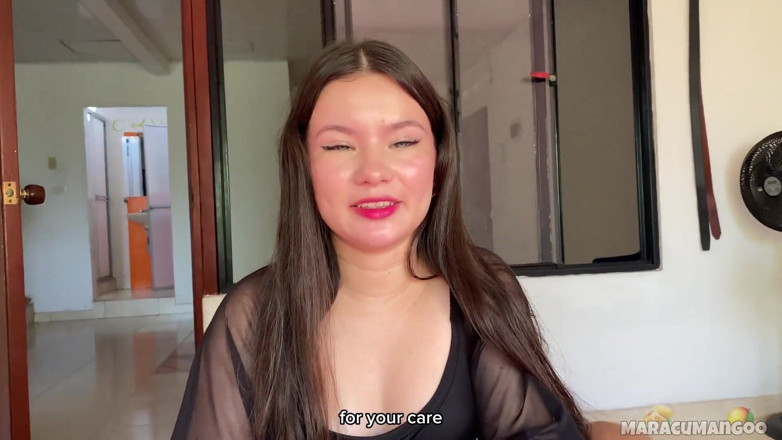 Maracumangoo: Madrastra enseña a usar un condón pero luego lo quita...