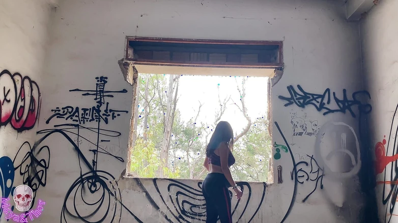 Mayay Thor X: スピリッツと一緒にバラックをクルージング