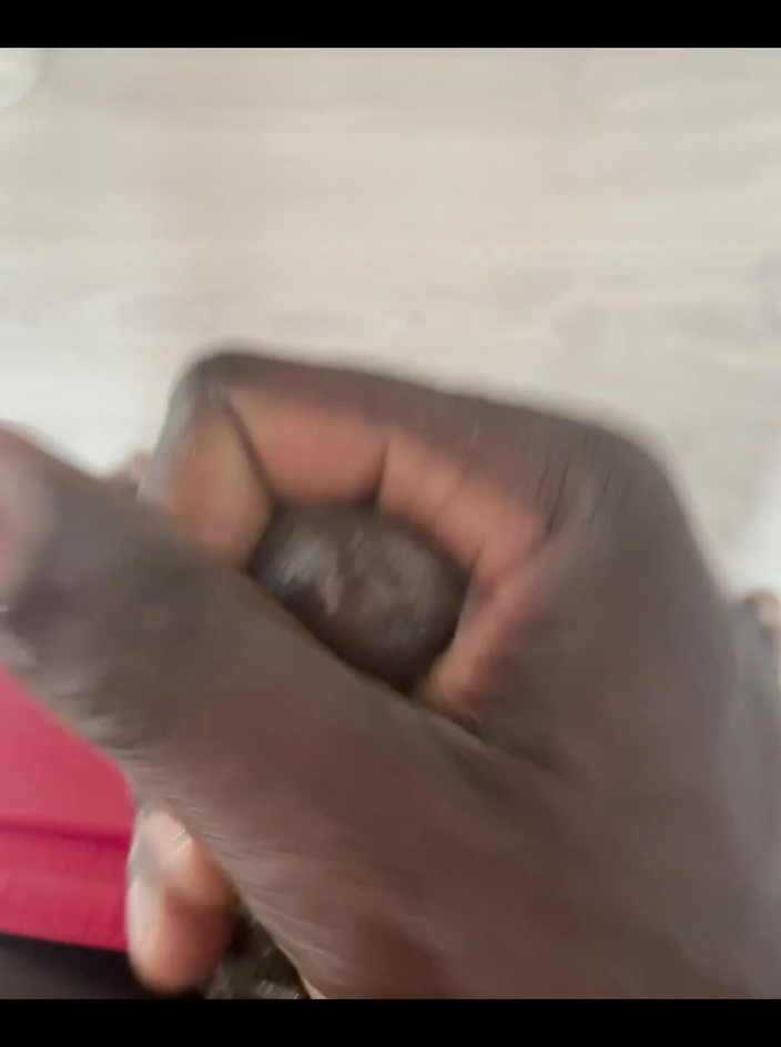 Afro Black XXX: Buat yang suka nonton kontol ngaceng aku ngakuin ini untuk...