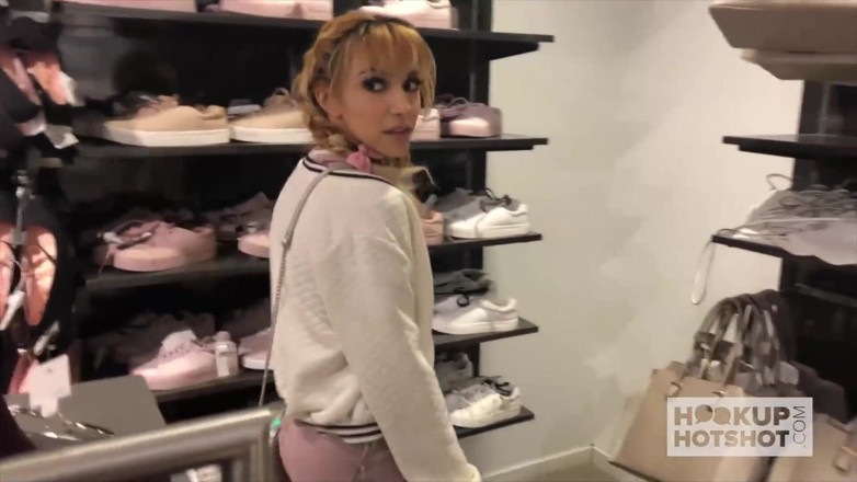 Hookup Hotshot: Blonde spinner Hime Marie goes on second date for hard...