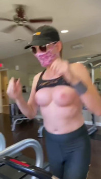 Working Out with Izzy Wilde