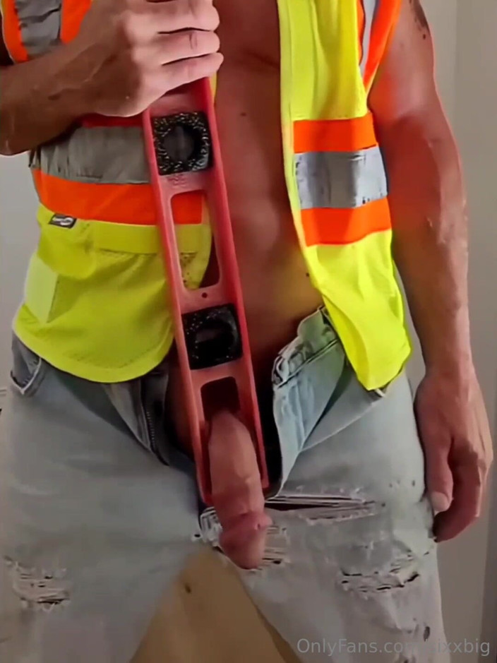 Biggyshots: A Big Cock Handyman Cumshot