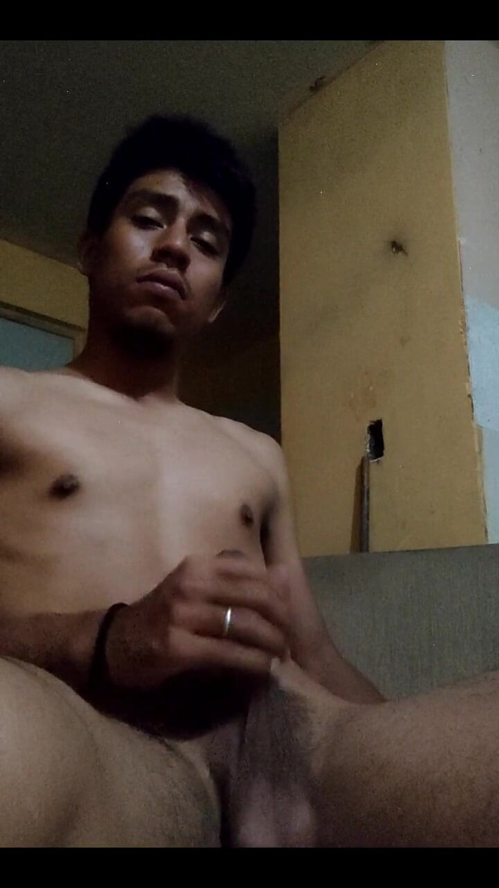 AlexAlejandro13: 抽烟一段时间撸管