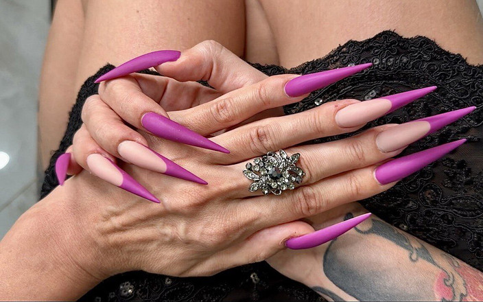 Julia domaina: Purple Color Long Nails Baru, Stilettos Tajam, Telapak Tangan, Jari...