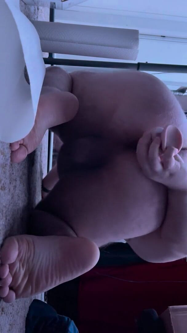Chubbybidude: Chubby gay guy fills his ass with dildo