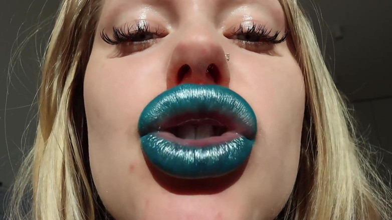 Goddess Misha Goldy: Magi av Mina blå glänsande läppar! ASMR JOI!