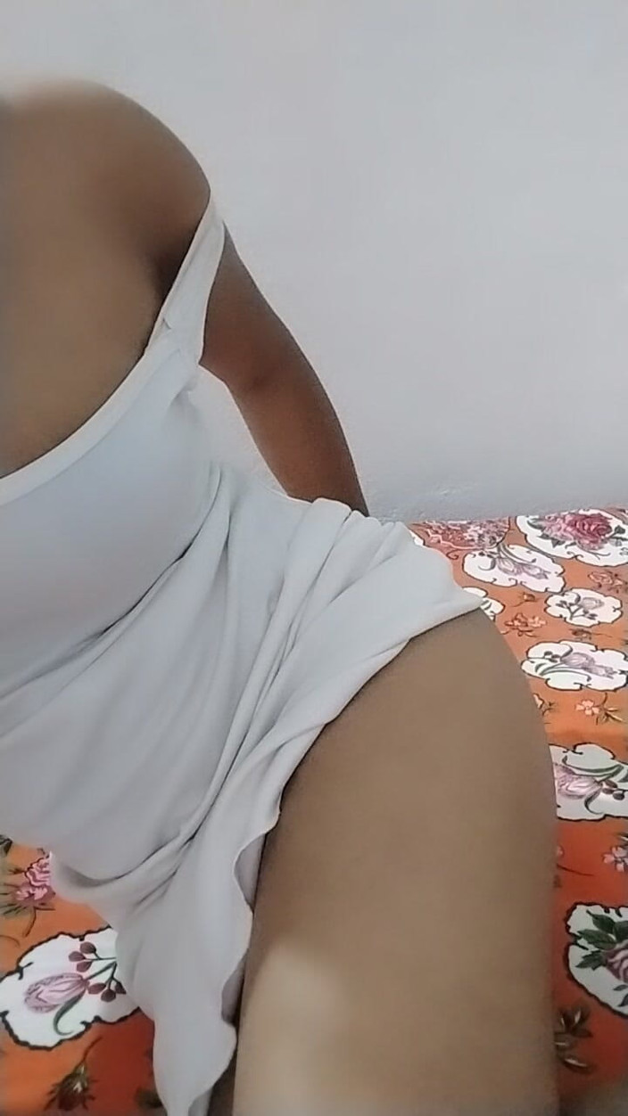 Indian nude baby video: Indisch meisje seksvideo