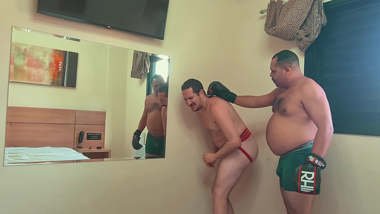 Punchbagplz: 베어진호 블랙의 잔인한 Mma 레슨