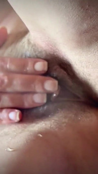 Morning Masturbation of a Teen While at Home Alone