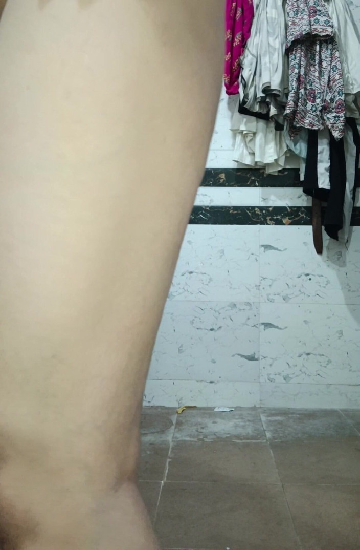 Priyahot77: Priya Bhabi Big Pusssy Show