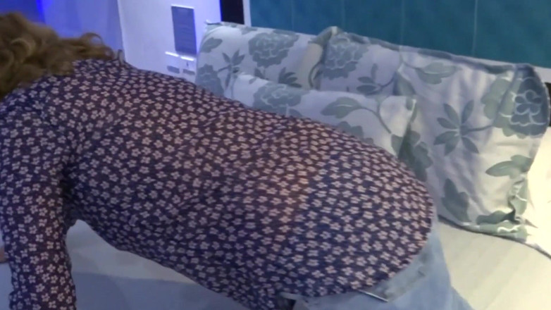 Ardientes69: La matrigna latina di 58 anni fa sesso con il suo...