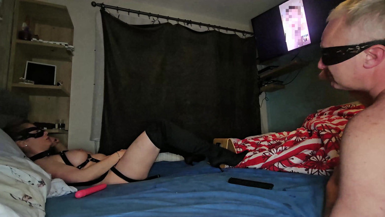 Anal Fetish Couple: Cuckold Couple Looking for a Guy with a Nice Cock...