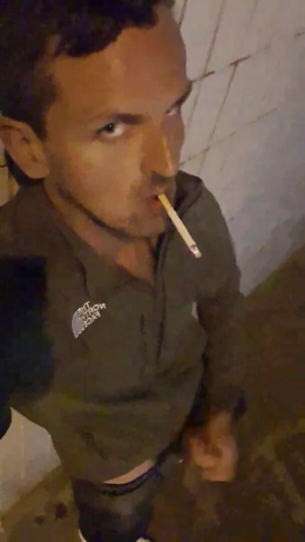 Slutboyben: Slutboyben Cam4 Pornoqueen Benjamin Xposeing at Night Public