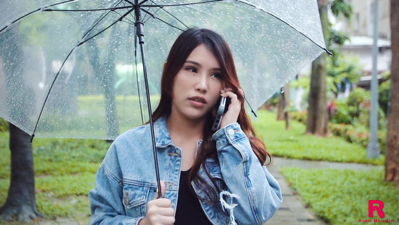 Asian Milfs n Teens: Una donna asiatica incinta arrapata seduce il massaggiatore